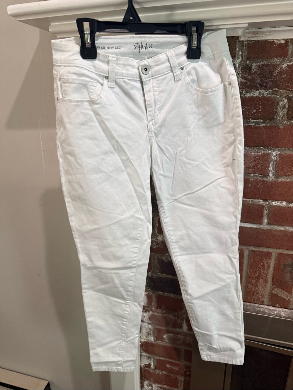 Style & Co. Curvy Skinny Leg White Pants